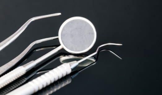 האם הרדמה מלאה מפחיתה את הסיכון לסיבוכים במהלך השתלה מורכבת